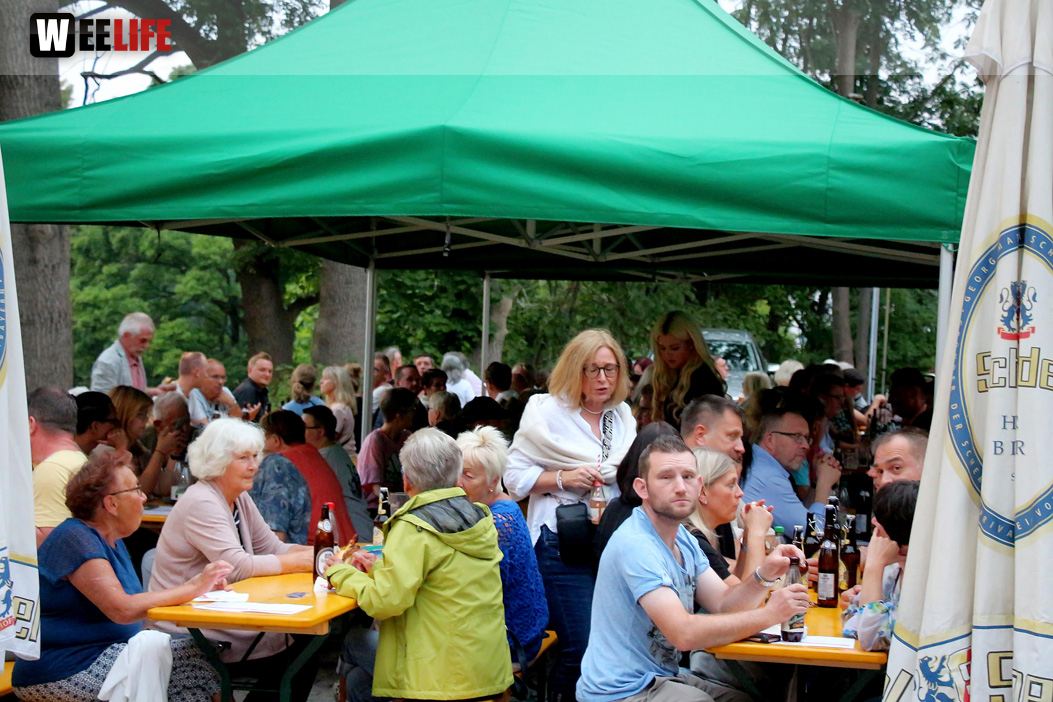 Innenhof Konzert JU Stadt Kristina & Christian Kemnitzer