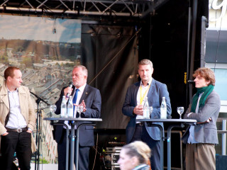 Foto 253866 im Album