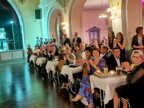 Abschlussball TS Swing Helmbrechts Pinacolada 19.11.22 BG – Foto 2