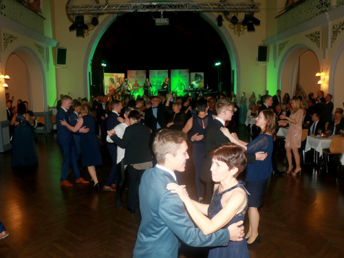 Abschlussball TS Swing Helmbrechts Pinacolada 19.11.22 BG – Foto 95