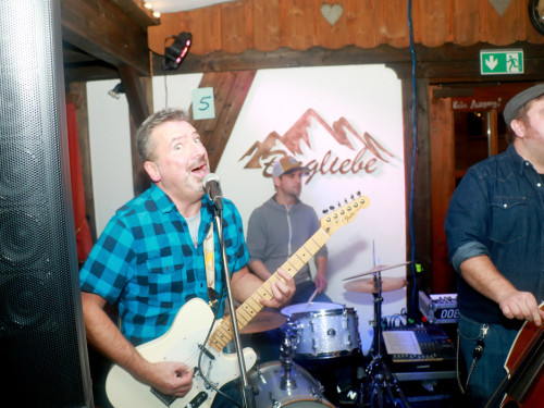 Gery and the Johnboys 19.11.22 Ski Hütte – Foto 5