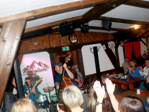 Gery and the Johnboys 19.11.22 Ski Hütte – Foto 11