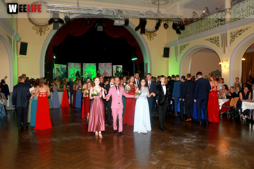 Abschlussball TS Swing Schiller Gymnasium Waldorfschule Wirtschaftsschule mit Pinacolada