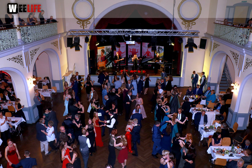 Abschlussball TS Swing Schiller Gymnasium Waldorfschule Wirtschaftsschule mit Pinacolada