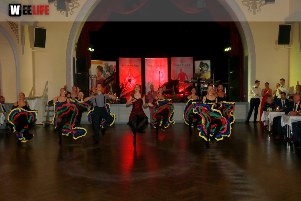 Abschlussball TS Swing Schiller Gymnasium Waldorfschule Wirtschaftsschule mit Pinacolada