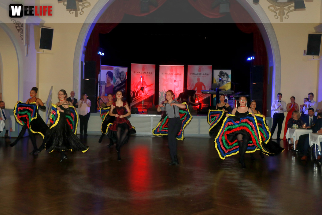 Abschlussball TS Swing Schiller Gymnasium Waldorfschule Wirtschaftsschule mit Pinacolada