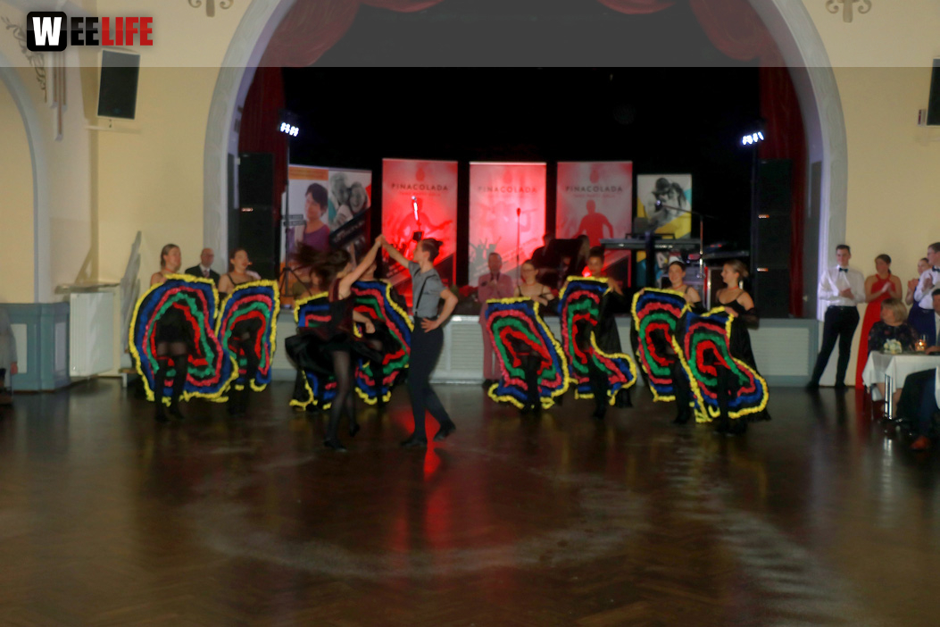 Abschlussball TS Swing Schiller Gymnasium Waldorfschule Wirtschaftsschule mit Pinacolada