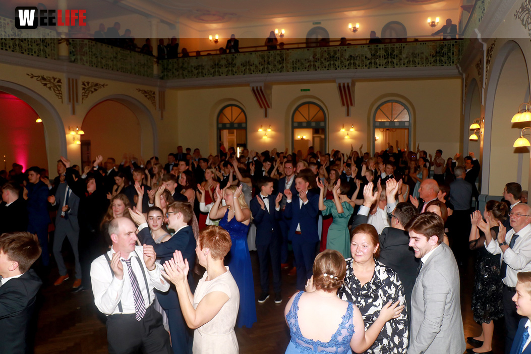 Abschlussball TS Swing Schiller Gymnasium Waldorfschule Wirtschaftsschule mit Pinacolada