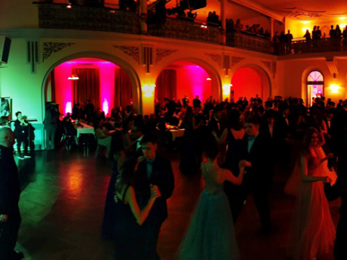 Abschlussball Gymnasium Münchberg TS Swing 3.12.22 – Foto 4