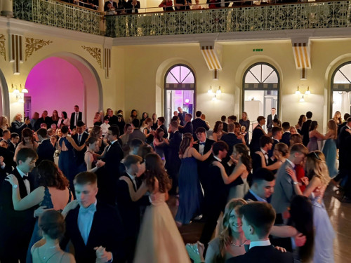 Abschlussball Gymnasium Münchberg TS Swing 3.12.22 – Foto 5