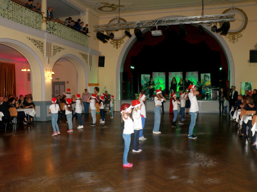 Abschlussball Gymnasium Münchberg TS Swing 3.12.22 – Foto 8