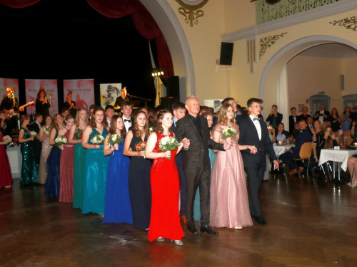 Abschlussball Gymnasium Münchberg TS Swing 3.12.22 – Foto 11