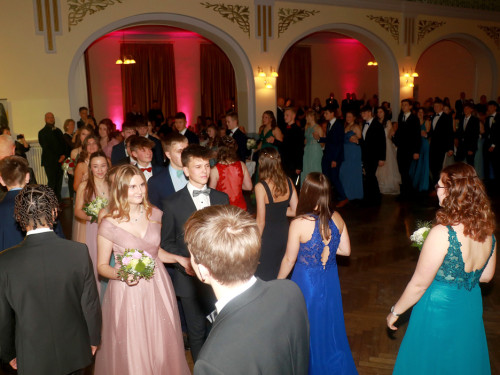 Abschlussball Gymnasium Münchberg TS Swing 3.12.22 – Foto 17