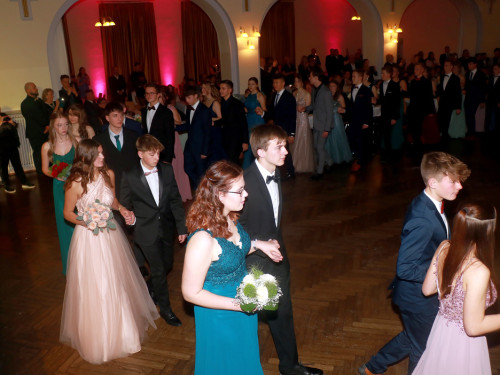 Abschlussball Gymnasium Münchberg TS Swing 3.12.22 – Foto 43