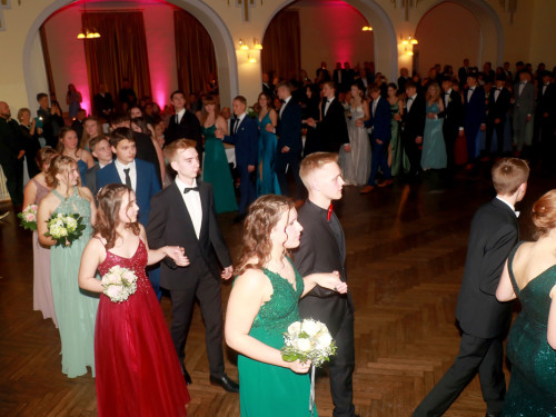 Abschlussball Gymnasium Münchberg TS Swing 3.12.22 – Foto 53