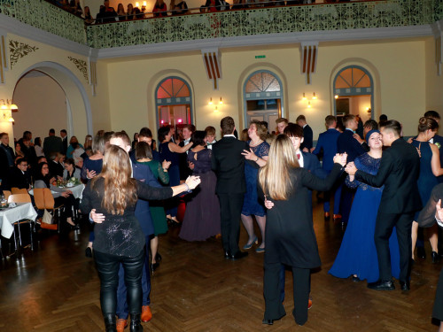 Abschlussball Gymnasium Münchberg TS Swing 3.12.22 – Foto 106