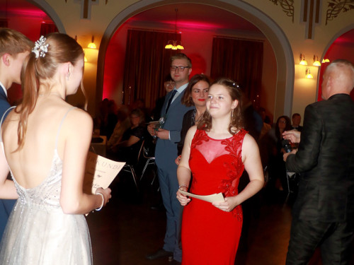 Abschlussball Gymnasium Münchberg TS Swing 3.12.22 – Foto 181