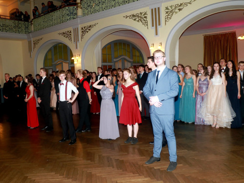 Abschlussball Gymnasium Münchberg TS Swing 3.12.22 – Foto 188