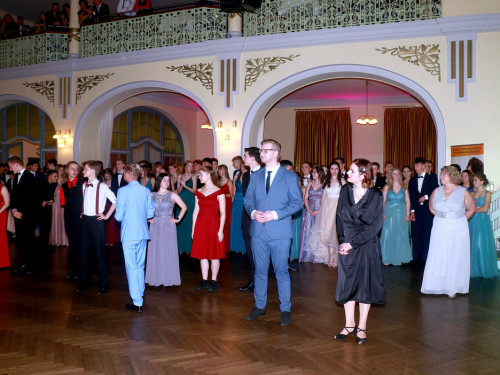 Abschlussball Gymnasium Münchberg TS Swing 3.12.22 – Foto 189