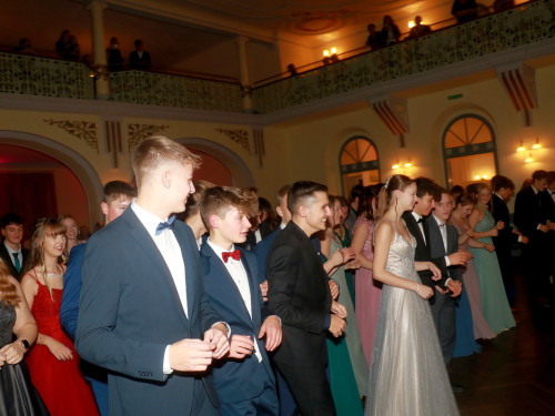 Abschlussball Gymnasium Münchberg TS Swing 3.12.22 – Foto 194