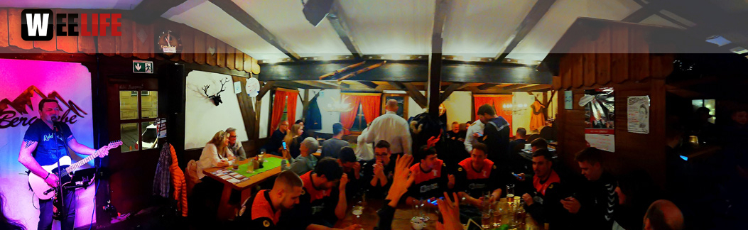 Enzo in der Skihütte 3.12.22 Skihütte Hof