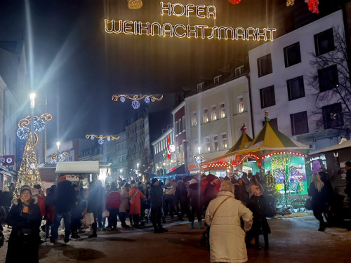 Perchtenlauf Hofer Weihnachtsmarkt Hof 17.12.22 – Foto 2