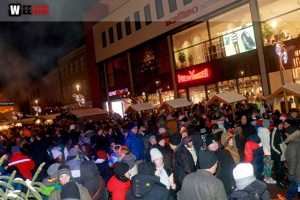 Perchtenlauf Hofer Weihnachtsmarkt Hof 17.12.22