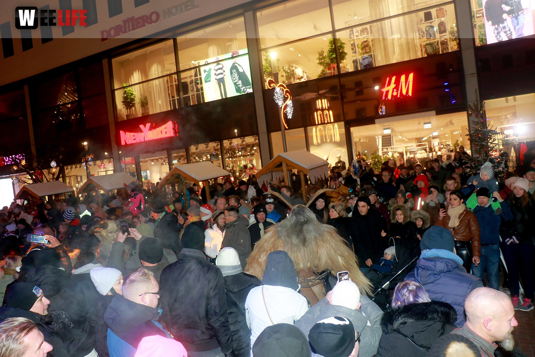 Perchtenlauf Hofer Weihnachtsmarkt Hof 17.12.22