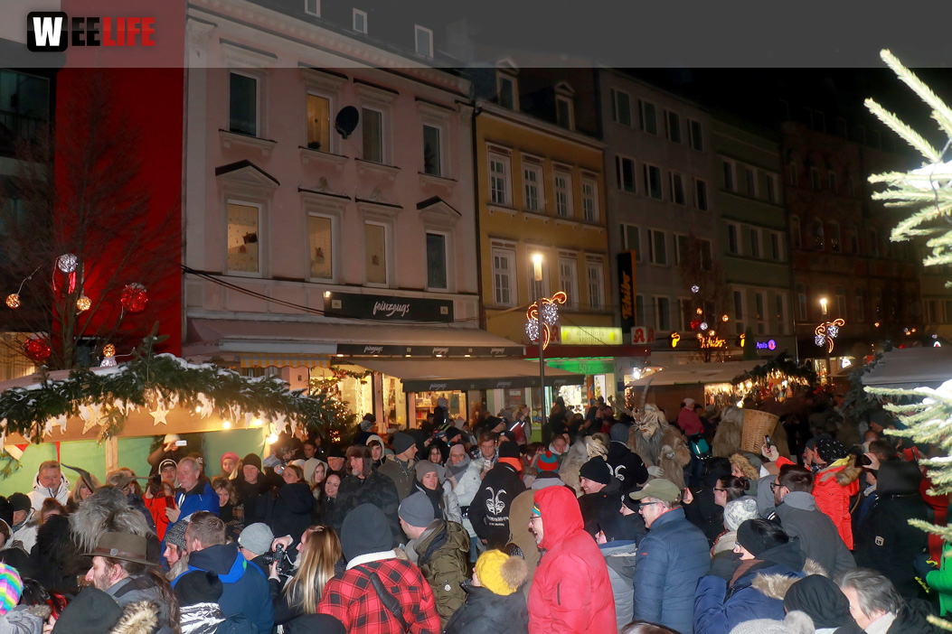 Perchtenlauf Hofer Weihnachtsmarkt Hof 17.12.22