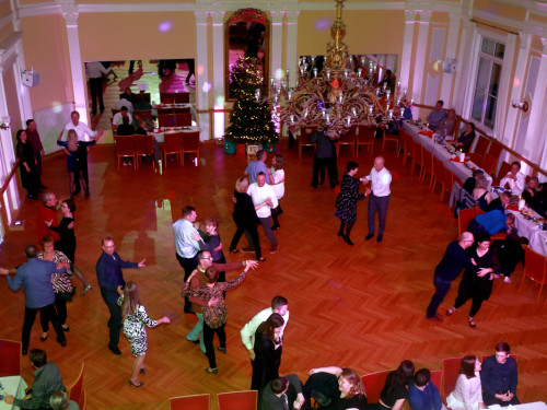 Feuerzangenbowle Sonntag TS Swing – Foto 5
