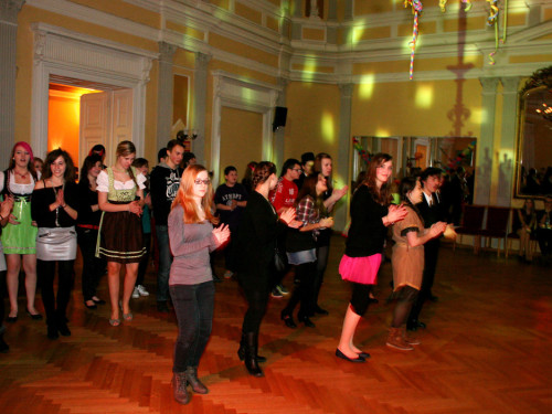 Tanzschule Swing XXL Faschingsdiscoparty Schüler  – Foto 2