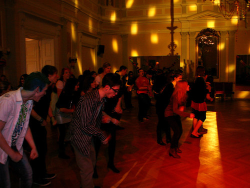 Tanzschule Swing XXL Faschingsdiscoparty Schüler  – Foto 3