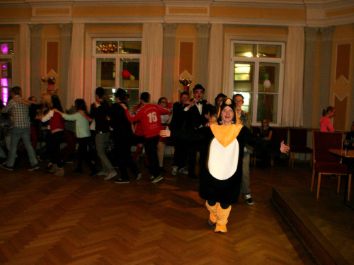 Tanzschule Swing XXL Faschingsdiscoparty Schüler  – Foto 25