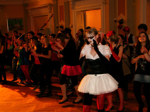 Tanzschule Swing XXL Faschingsdiscoparty Schüler  – Foto 51