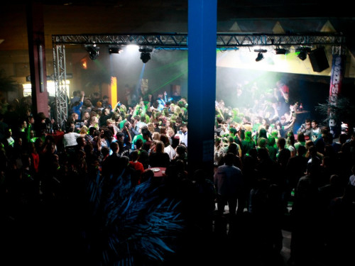 "party animals" – Foto 50