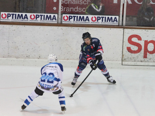 Selber Wölfe - Blue Devils Weiden – Foto 9