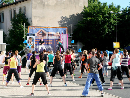 1. OpenAir Zumba Party Hofs – Foto 7