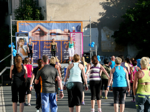 1. OpenAir Zumba Party Hofs – Foto 59