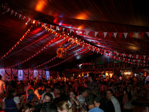Hofer Volksfest 2013 - 2. Tag Abends Teil 2 Festbetrieb mit Aischzeit – Foto 2