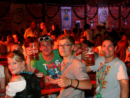 Hofer Volksfest 2013 - 2. Tag Abends Teil 2 Festbetrieb mit Aischzeit – Foto 5
