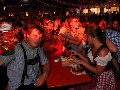 Hofer Volksfest 2013 - 2. Tag Abends Teil 2 Festbetrieb mit Aischzeit – Foto 8