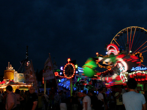 Hofer Volksfest 2013 - 3. Tag Abends Festbetrieb mit Partyteufel – Foto 38