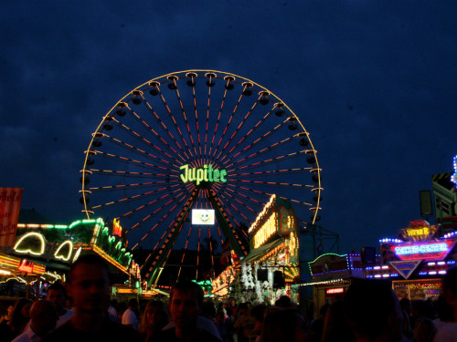 Hofer Volksfest 2013 - 3. Tag Abends Festbetrieb mit Partyteufel – Foto 52