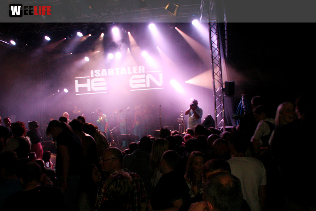 Hofer Volksfest 2013 - 6. Tag Abends Tag der Sparkasse mit den Isertaler Hexen