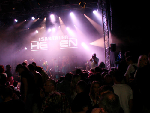 Hofer Volksfest 2013 - 6. Tag Abends Tag der Sparkasse mit den Isertaler Hexen – Foto 2