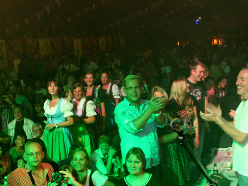 Hofer Volksfest 2013 - 6. Tag Abends Tag der Sparkasse mit den Isertaler Hexen – Foto 15