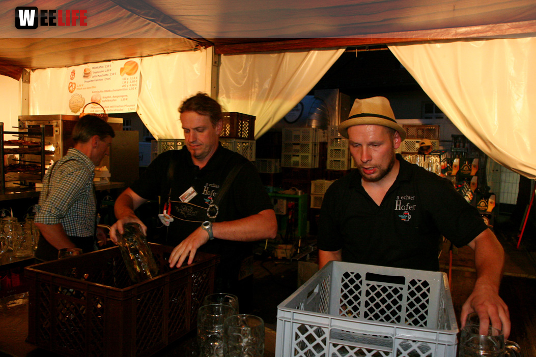 Hofer Volksfest 2013 - 6. Tag Abends Tag der Sparkasse mit den Isertaler Hexen