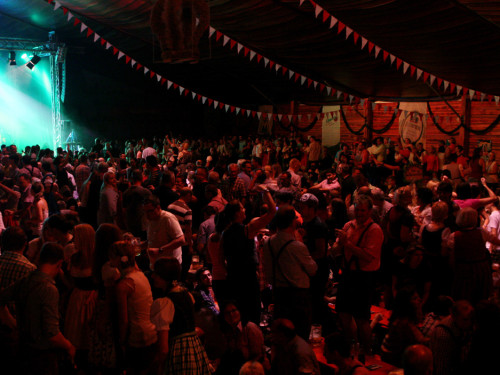Hofer Volksfest 2013 - 6. Tag Abends Tag der Sparkasse mit den Isertaler Hexen – Foto 26