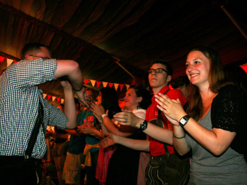 Hofer Volksfest 2013 - 6. Tag Abends Tag der Sparkasse mit den Isertaler Hexen – Foto 34