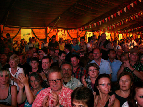 Hofer Volksfest 2013 - 6. Tag Abends Tag der Sparkasse mit den Isertaler Hexen – Foto 47